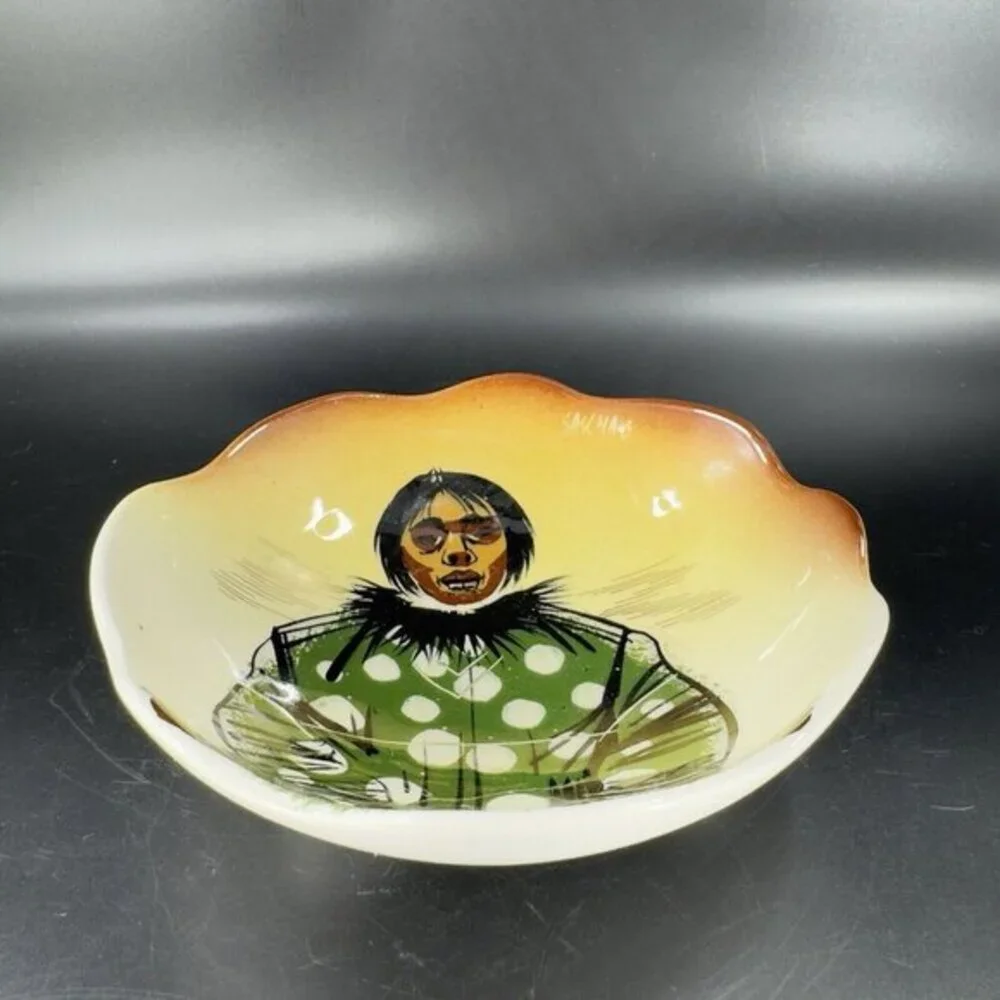 Vintage Mid Century Signed Sascha Brastoff Art Pottery Eskimo‎ Footed Dish Bowl